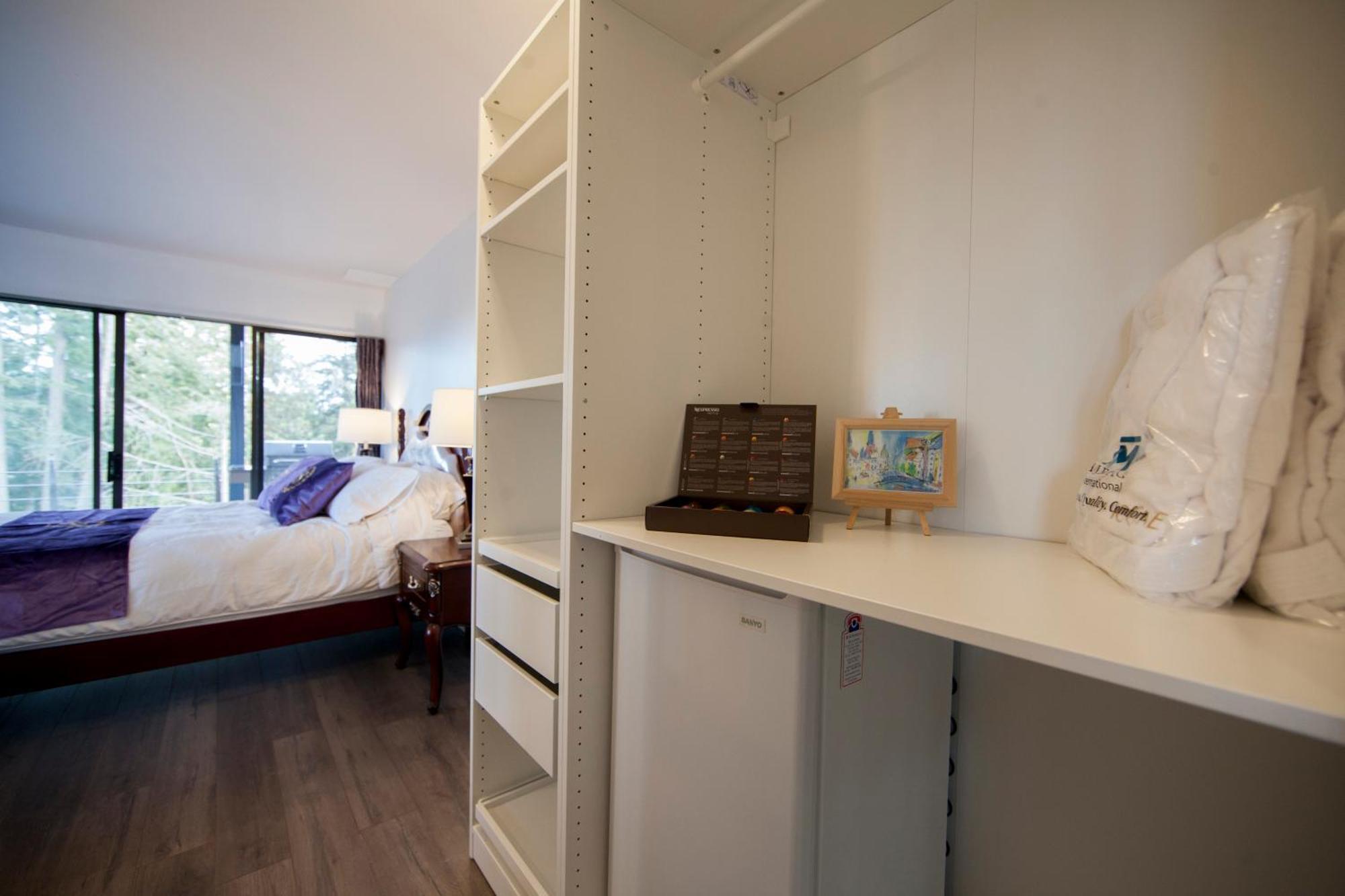 Shangri-La Oceanfront Vacation Home Bedwell Harbour Exterior foto
